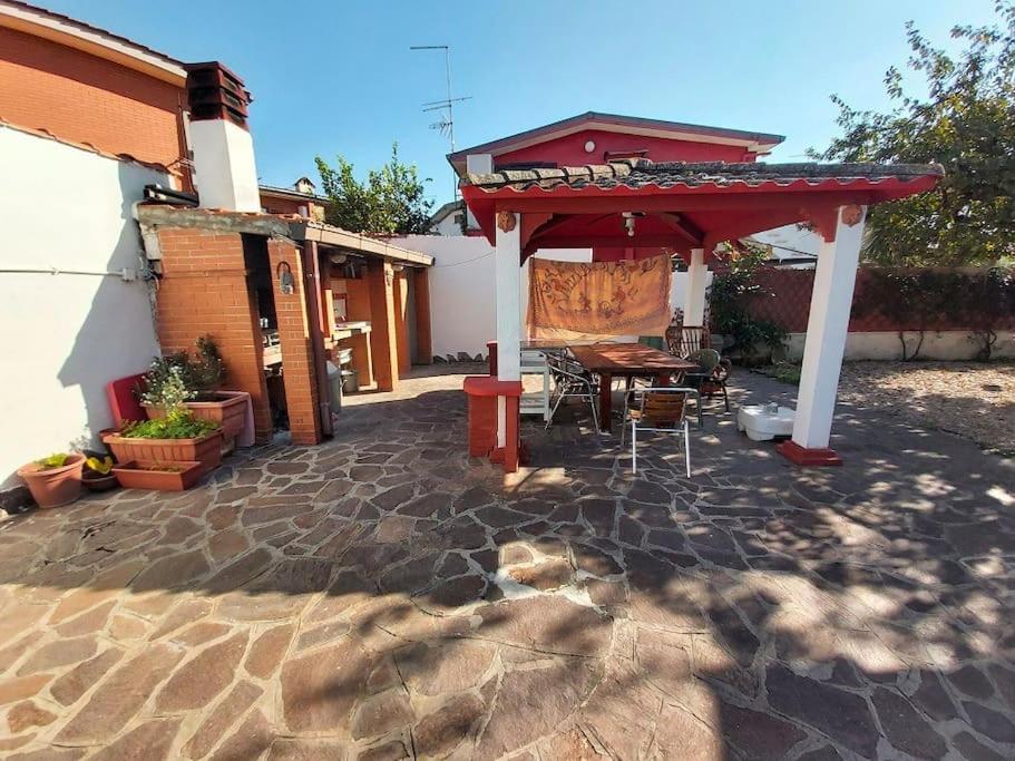 Casa Al Mare Con Giardino Vicino A Roma Villa Torvaianica Dış mekan fotoğraf